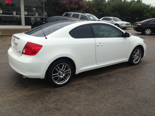 2005 Scion tC 2.0T