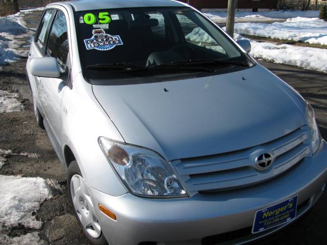 2005 Scion xA Base