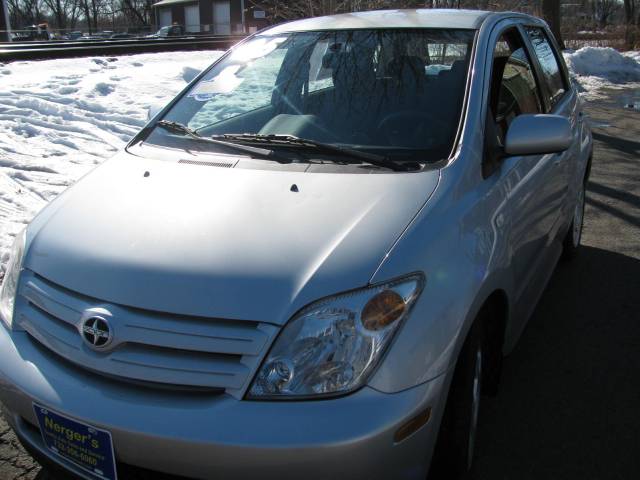 2005 Scion xA Base