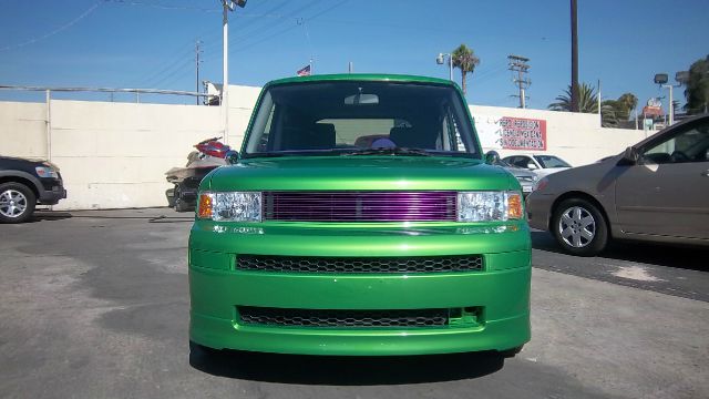 2004 Scion xB SW2