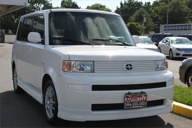 2005 Scion xB Unknown