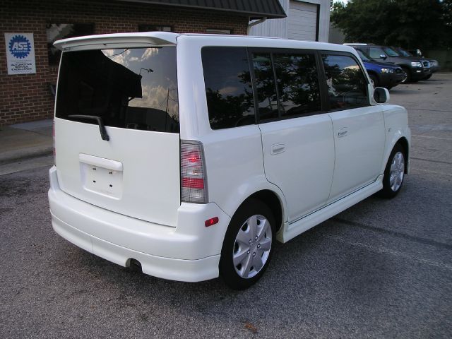 2005 Scion xB Unknown