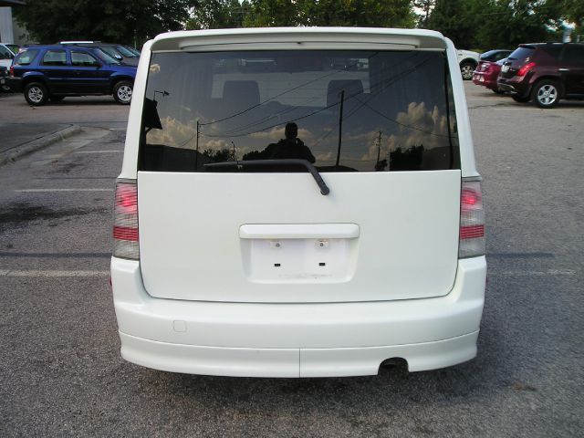 2005 Scion xB Unknown