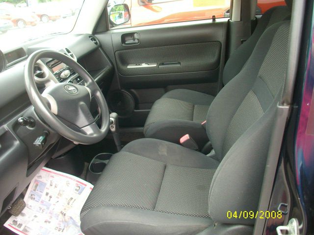 2005 Scion xB Unknown