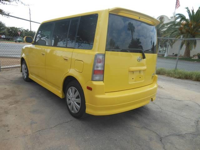 2005 Scion xB Unknown