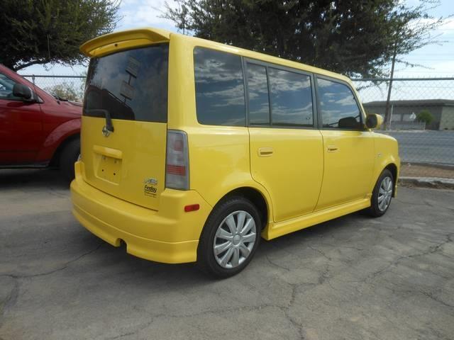 2005 Scion xB Unknown