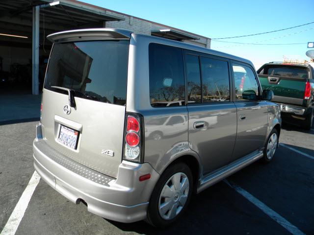 2005 Scion xB Unknown