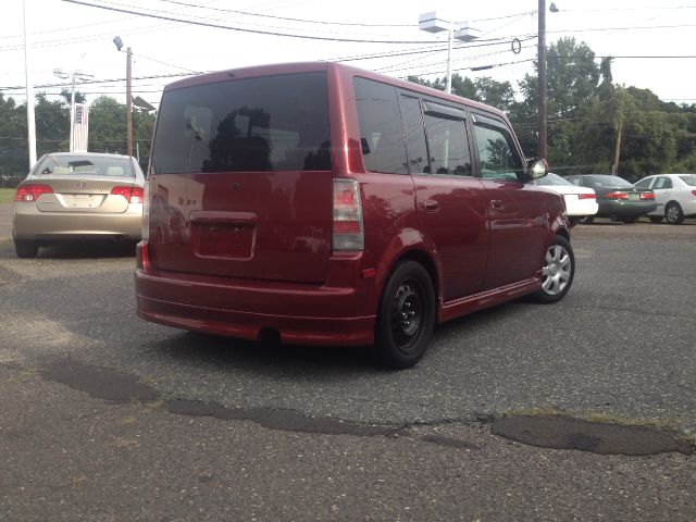 2006 Scion xB SW2