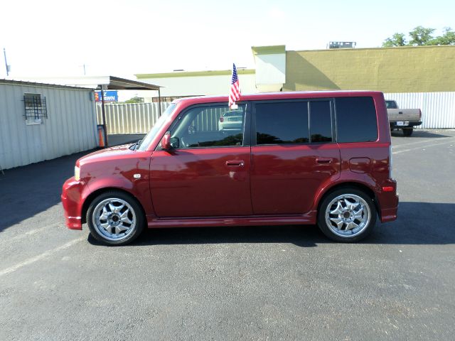 2006 Scion xB SW2