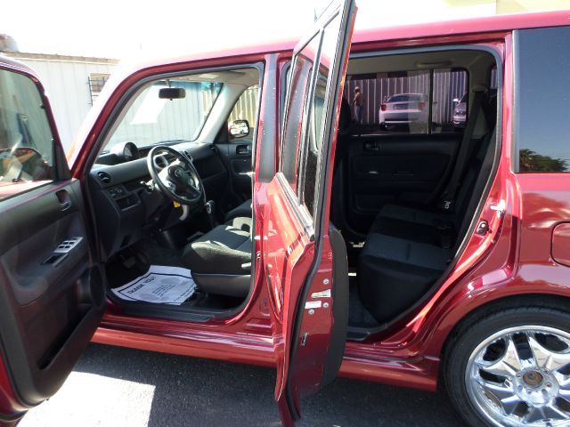 2006 Scion xB SW2