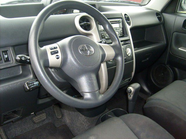 2006 Scion xB SW2