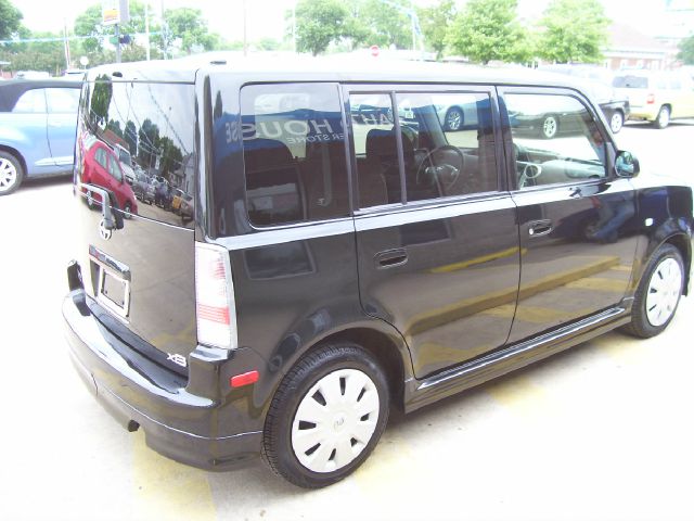 2006 Scion xB SW2