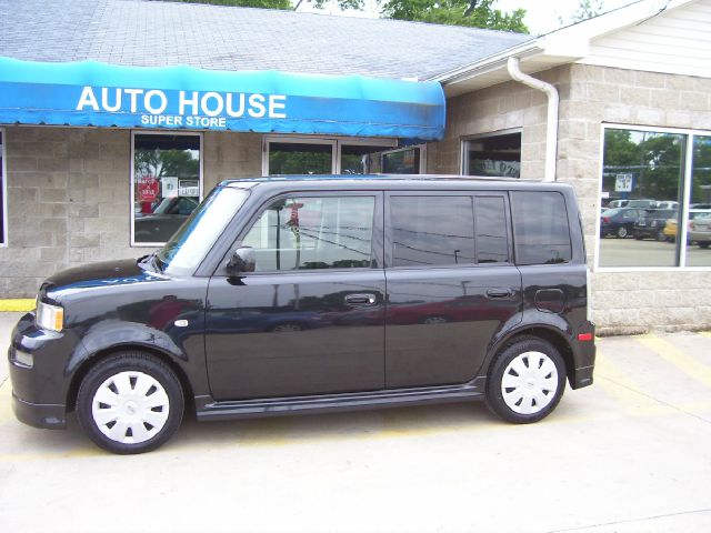 2006 Scion xB SW2