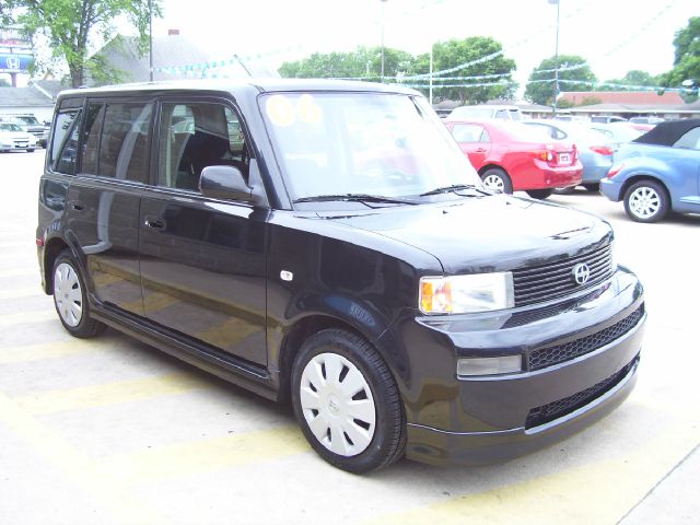 2006 Scion xB SW2