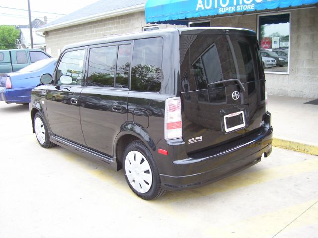 2006 Scion xB SW2