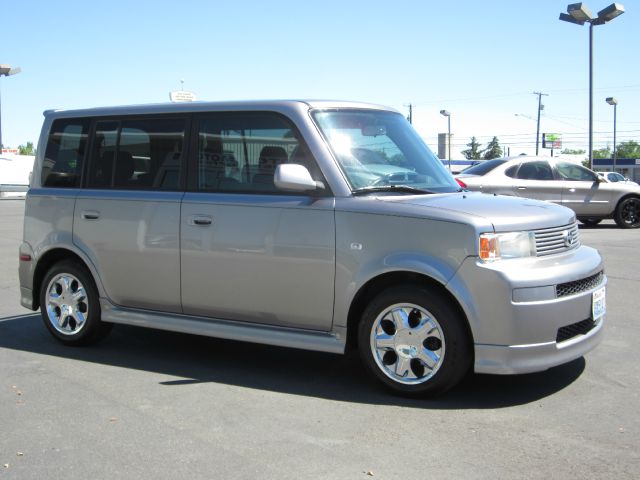 2006 Scion xB SW2