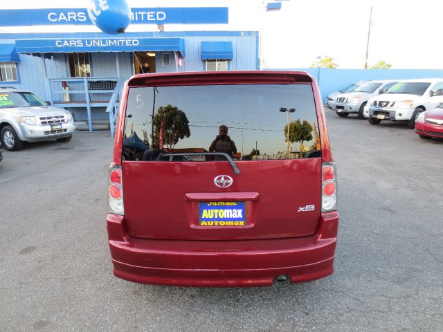 2006 Scion xB SW2