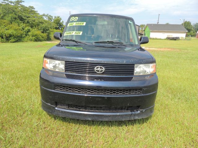 2006 Scion xB SW2