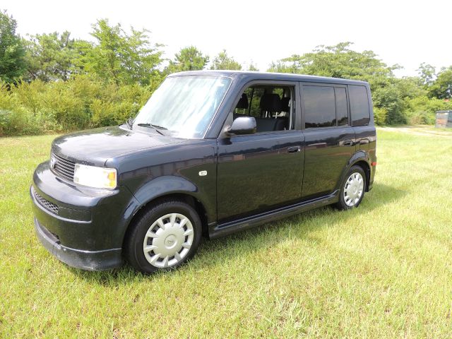 2006 Scion xB SW2