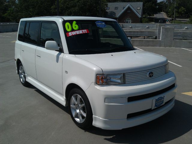 2006 Scion xB SW2