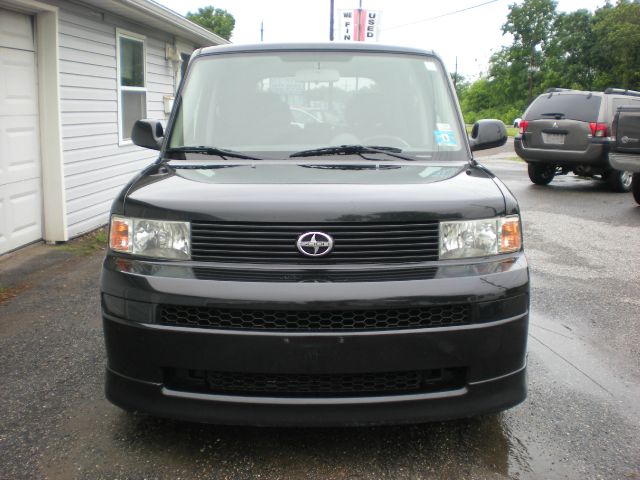 2006 Scion xB SW2