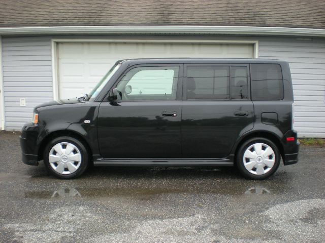 2006 Scion xB SW2