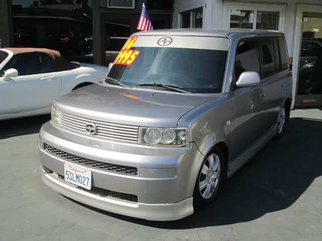 2006 Scion xB SW2