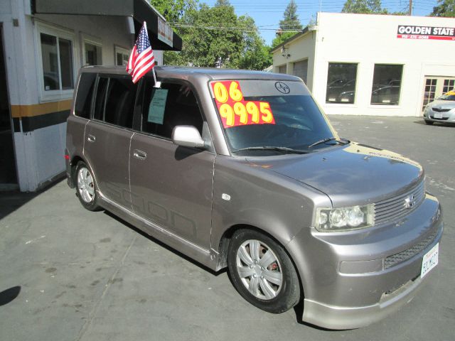 2006 Scion xB SW2