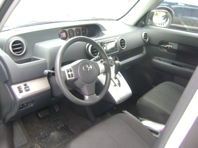 2008 Scion xB SW2