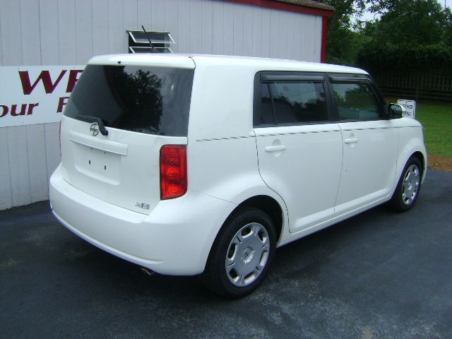 2008 Scion xB SW2