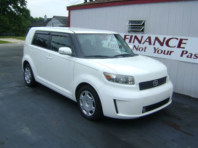 2008 Scion xB SW2