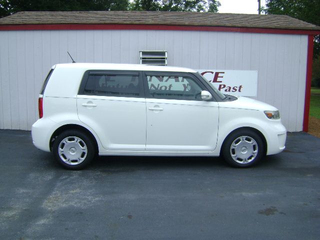 2008 Scion xB SW2