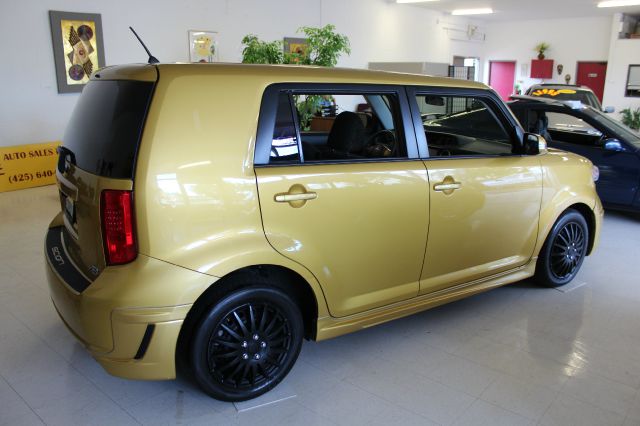 2008 Scion xB SW2