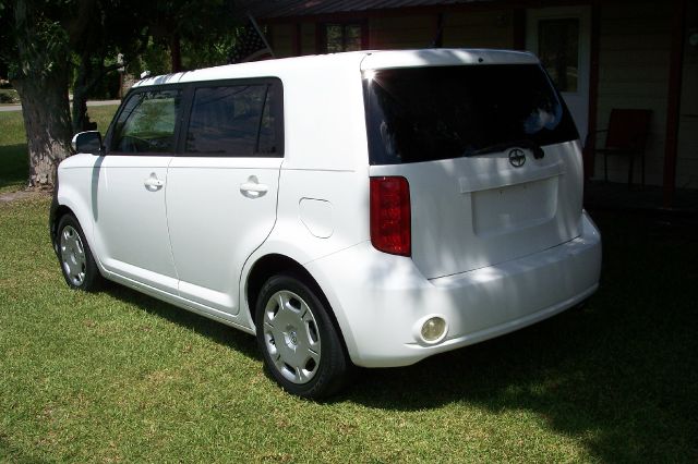 2009 Scion xB SW2