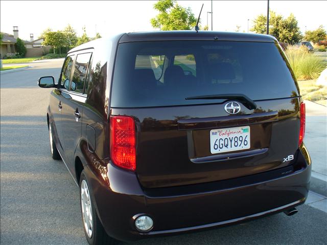 2009 Scion xB Unknown