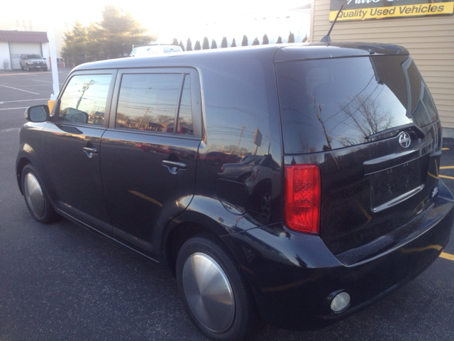 2010 Scion xB Unknown