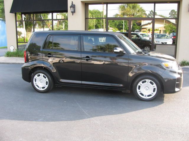 2011 Scion xB Crew Cab 4WD XLT