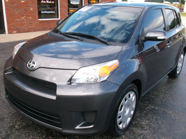 2008 Scion xD 1500 LS Ext. Cab Sportside