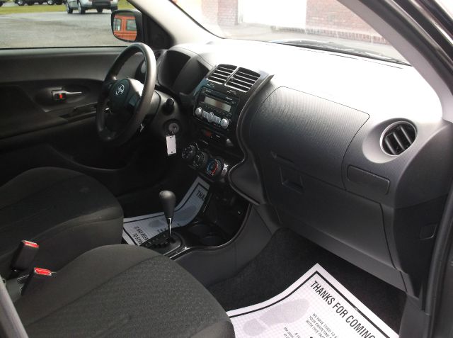 2008 Scion xD 1500 LS Ext. Cab Sportside