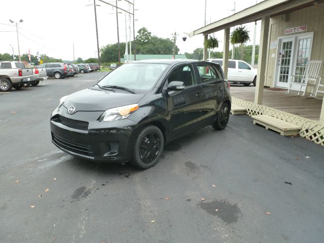 2009 Scion xD 4dr Sdn GLX V6 Auto