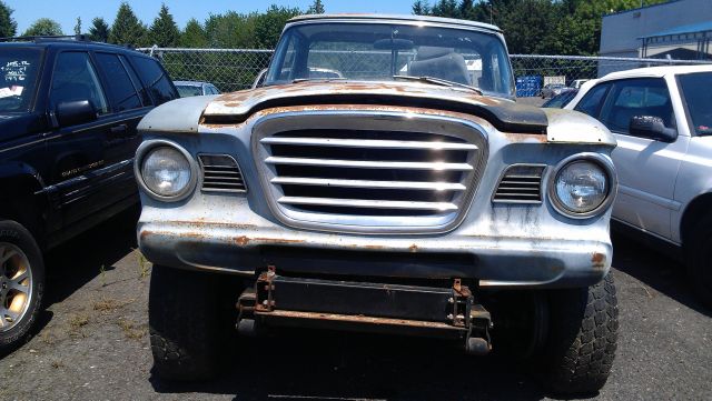 1962 Studebaker Champ 4dr Sdn SL Auto Sedan