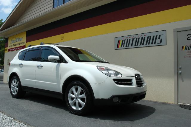 2006 Subaru B9 Tribeca 5d Hatchback