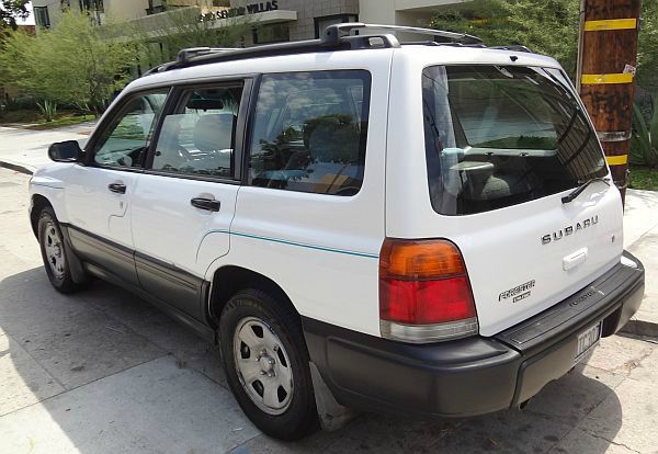 1999 Subaru Forester ESi