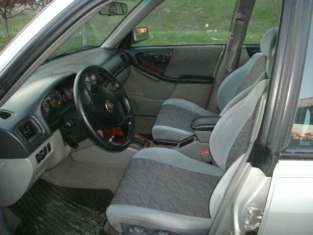 2000 Subaru Forester ESi