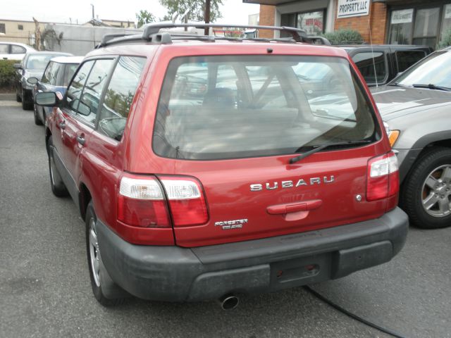 2001 Subaru Forester ESi