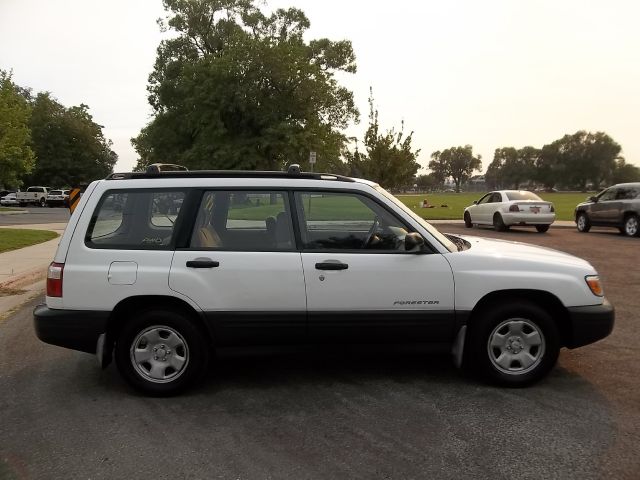 2001 Subaru Forester ESi