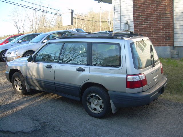 2001 Subaru Forester ESi