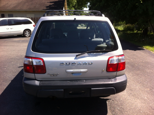 2001 Subaru Forester ESi