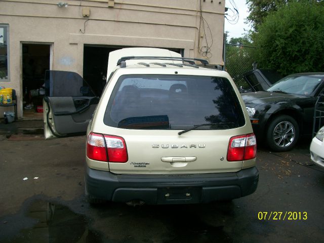 2001 Subaru Forester ESi