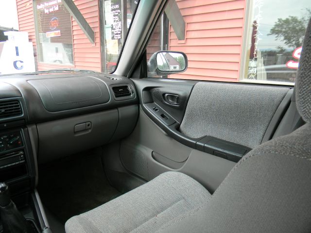 2002 Subaru Forester ESi